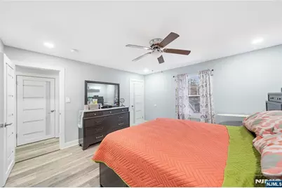 61-63 Keer, Newark, NJ 07112 - Photo 9