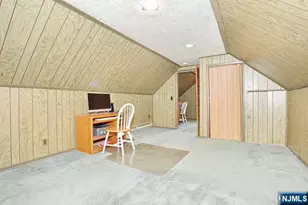 22-09 Arcadia Rd, Fair Lawn, NJ 07410 - Photo 15