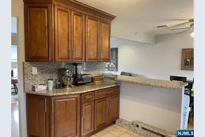 157 Windsor Road, Paramus, NJ 07652 - Photo 11