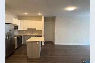 470 Main Street 404 #404, Fort Lee, NJ 07024 - Photo 3