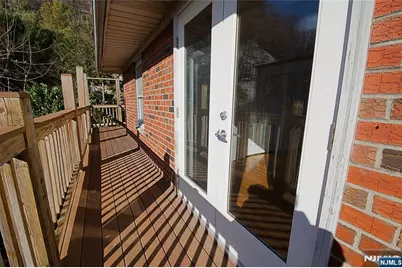 8 Leary Lane 4 #4, Edgewater, NJ 07020 - Photo 23