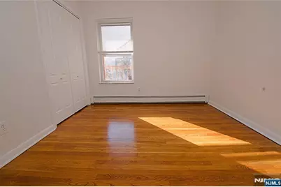 8 Leary Lane 4 #4, Edgewater, NJ 07020 - Photo 15