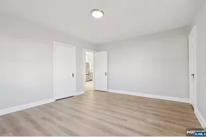 72 Washington Avenue, Elmwood Park, NJ 07407 - Photo 15