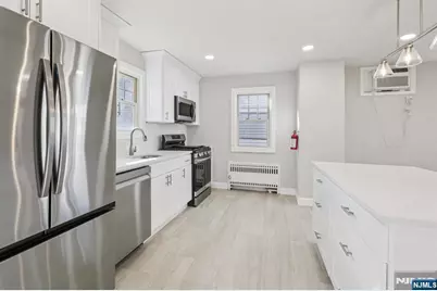 72 Washington Avenue, Elmwood Park, NJ 07407 - Photo 11