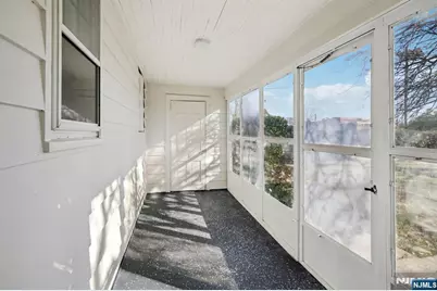 72 Washington Avenue, Elmwood Park, NJ 07407 - Photo 27