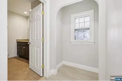 72 Washington Avenue, Elmwood Park, NJ 07407 - Photo 13