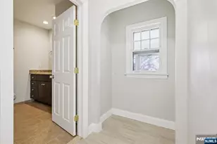 72 Washington Ave, Elmwood Park, NJ 07407 - Photo 13