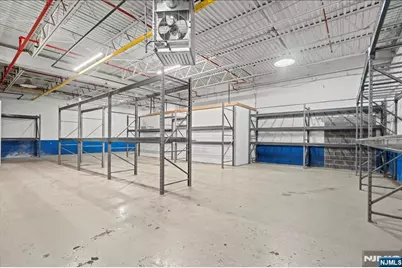 30 Sherwood Lane 4 #4, Fairfield, NJ 07004 - Photo 5