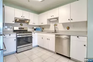 54 Polk P3, Newark, NJ 07105 - Photo 7