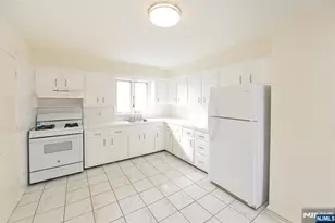 100 Eastern Wy, Rutherford, NJ 07070 - Photo 7