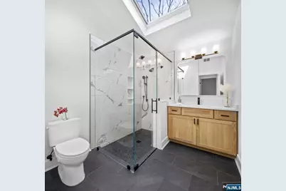 27 Shore Road, Edgewater, NJ 07020 - Photo 37