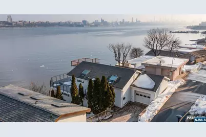 27 Shore Road, Edgewater, NJ 07020 - Photo 47