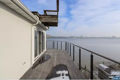 27 Shore Road, Edgewater, NJ 07020 - Photo 21