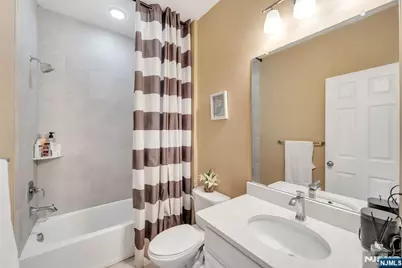 7 Ambrosia Court 107 #107, Livingston, NJ 07039 - Photo 25