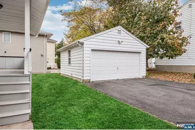 137 Cedar Avenue, Hawthorne, NJ 07506 - Photo 19