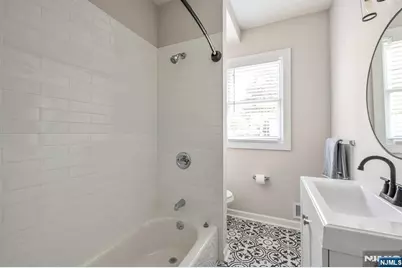 137 Cedar Avenue, Hawthorne, NJ 07506 - Photo 17