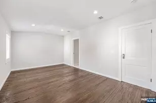 137 Cedar Ave, Hawthorne, NJ 07506 - Photo 13