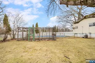 601 Oakwood Dr, Northvale, NJ 07647 - Photo 29