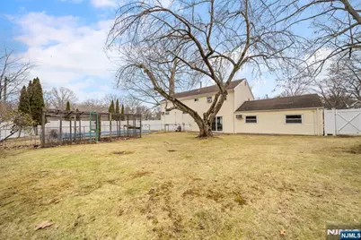 601 Oakwood Drive, Northvale, NJ 07647 - Photo 27