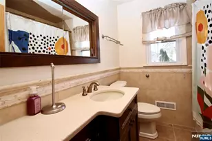 16-30 Saddle River Rd, Fair Lawn, NJ 07410 - Photo 9