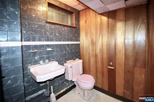 16-30 Saddle River Rd, Fair Lawn, NJ 07410 - Photo 11