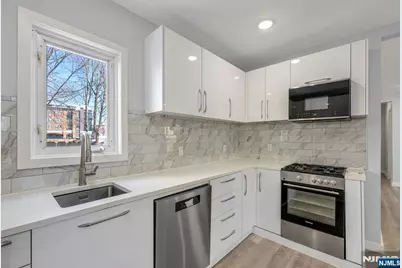 17 Mission Street, Montclair, NJ 07042 - Photo 5