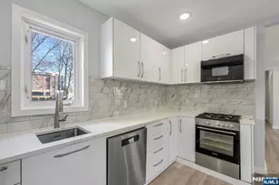 17 Mission St, Montclair, NJ 07042 - Photo 5