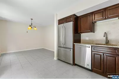 6-04 Cross Meadows, Fair Lawn, NJ 07410 - Photo 5