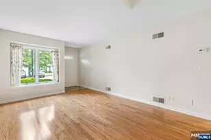 6-04 Cross Meadows, Fair Lawn, NJ 07410 - Photo 11