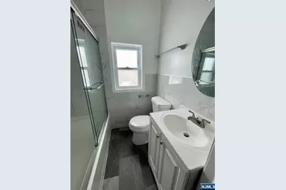 345 Kaplan Avenue 2 #2, Hackensack, NJ 07601 - Photo 5