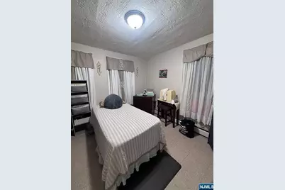 365 10th Avenue, Paterson, NJ 07514 - Photo 21