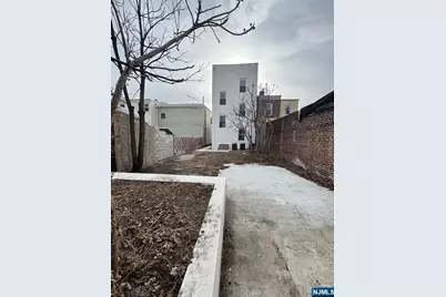 196 Malvern Street 3 #3, Newark, NJ 07105 - Photo 15