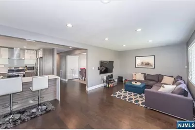 98 Scoles Avenue, Clifton, NJ 07012 - Photo 3