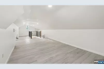 1486 Windsor Road, Teaneck Township, NJ 07666 - Photo 23