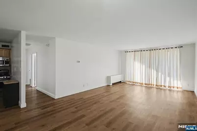 2100 Linwood Avenue 12B #12B, Fort Lee, NJ 07024 - Photo 9