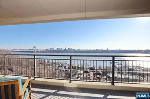 4 Horizon Road 1027, Fort Lee, NJ 07024 - Photo 5