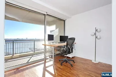 4 Horizon Road 1027 #1027, Fort Lee, NJ 07024 - Photo 11