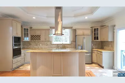 234 Holmes Street, Belleville, NJ 07109 - Photo 13