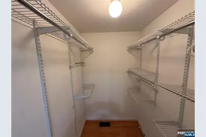 260 Custer Avenue, Jersey City, NJ 07305 - Photo 9