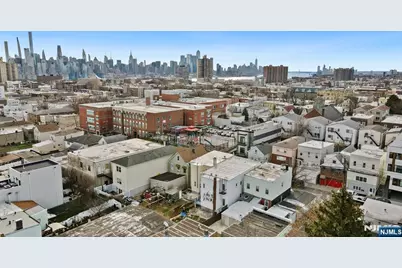 330 69th Street, Guttenberg, NJ 07093 - Photo 31