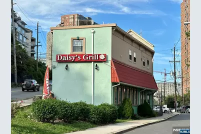 200 Old River Road, Edgewater, NJ 07020 - Photo 25