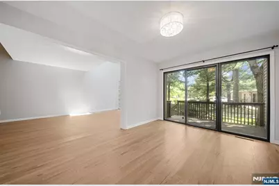 12 Sandburg Court, Mahwah, NJ 07430 - Photo 9