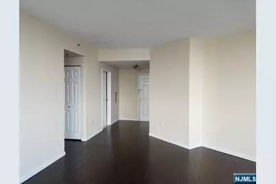 100 Old Palisade Road 2905 #2905, Fort Lee, NJ 07024 - Photo 11