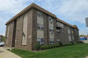 199 Bergen Turnpike 3D, Ridgefield Park, NJ 07660 - Photo 3