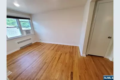 1268 Anderson Avenue 2Fl #2Fl, Fort Lee, NJ 07024 - Photo 13