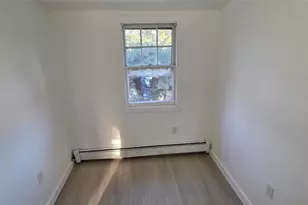 757 Ray 2, Ridgefield, NJ 07657 - Photo 9