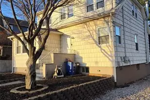 757 Ray 2, Ridgefield, NJ 07657 - Photo 1