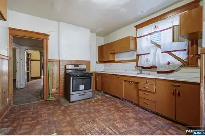 199 Hollywood Avenue, East Orange, NJ 07018 - Photo 15