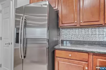 40 Lydia Drive, Guttenberg, NJ 07093 - Photo 5