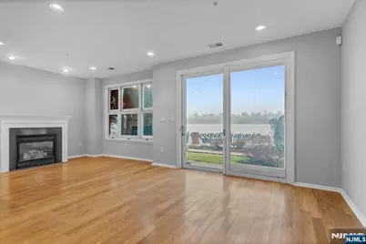 40 Lydia Drive, Guttenberg, NJ 07093 - Photo 9